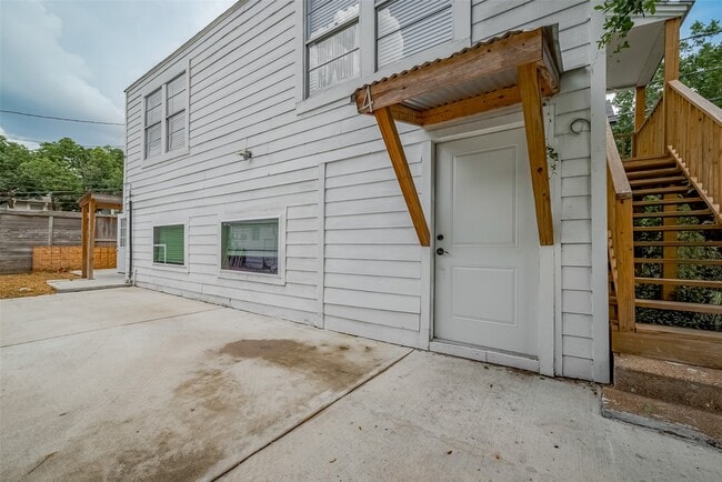 property at 1511 Scharpe St