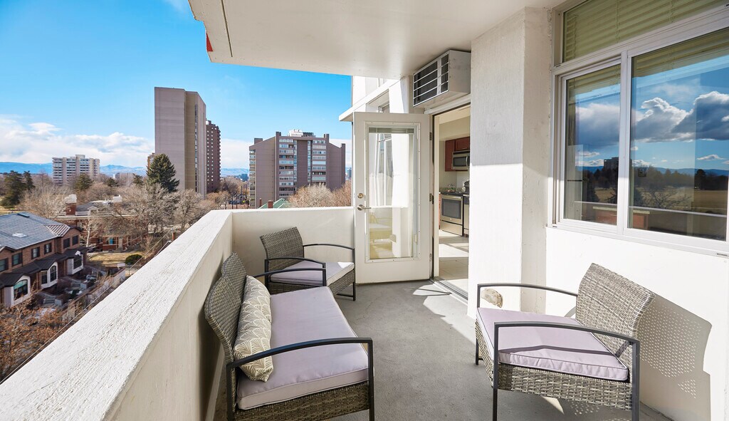 Metropolitan at Cheesman Park Apartments in Denver, CO