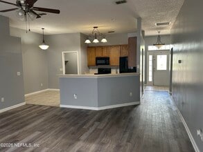 1804 Northglen Cir in Middleburg, FL - Building Photo - Building Photo