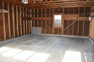 2703 Oakwood Drive in Cuyahoga Falls, OH - Building Photo - Building Photo