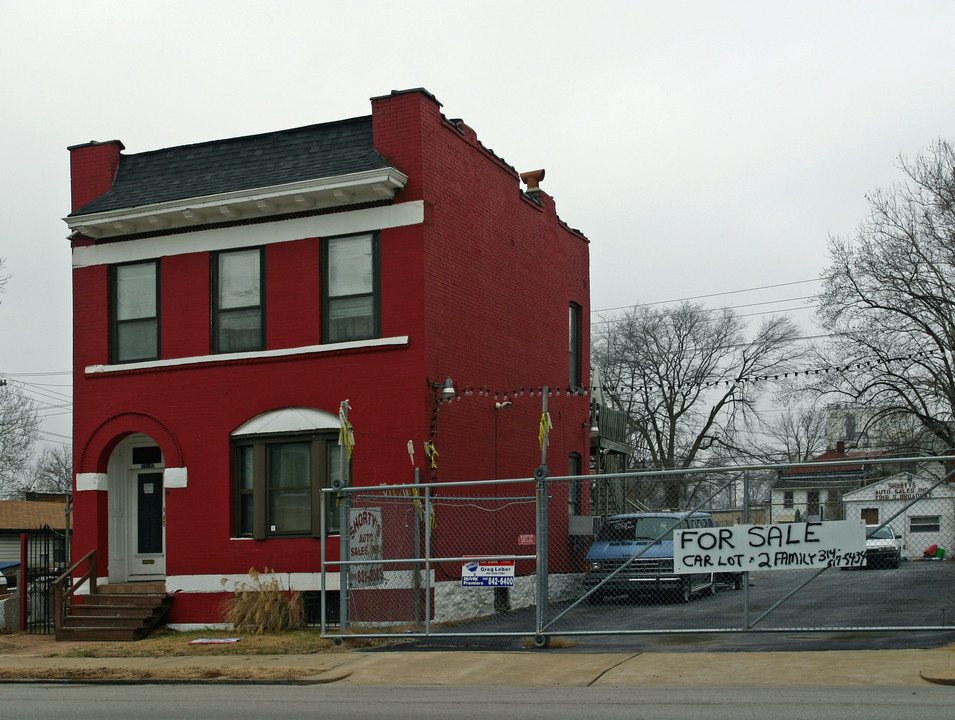 7914 S Broadway in St. Louis, MO - Foto de edificio