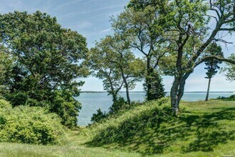 199 Old Harbor Rd in Southold, NY - Building Photo - Building Photo