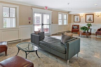 225 Stanley Ave in Mamaroneck, NY - Building Photo - Building Photo