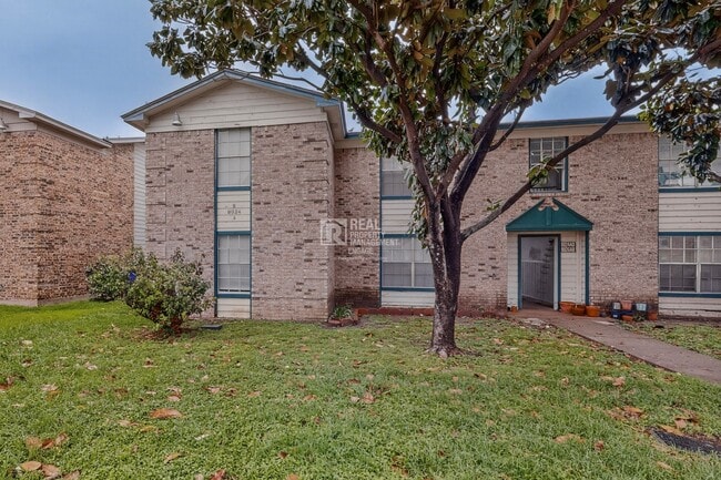 8024 Cambridge Cir in White Settlement, TX - Building Photo - Building Photo
