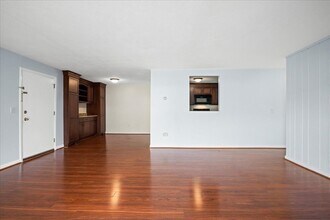 26 Williamsburg Ct in Shrewsbury, MA - Building Photo - Building Photo