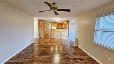 1008 W Silver Meadow Dr in Midwest City, OK - Building Photo - Building Photo