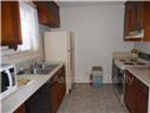 123 Cloister Oaks Cir in Winston-Salem, NC - Building Photo - Building Photo