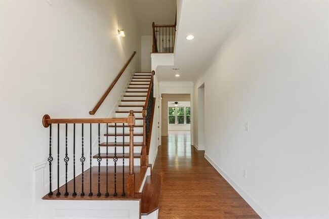 2422 Norwood Dr SE in Smyrna, GA - Building Photo - Building Photo