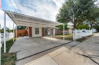 2238 Arroyo Ave in Dallas, TX - Building Photo - Building Photo