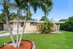 5700 NE 7th Ave in Fort Lauderdale, FL - Building Photo