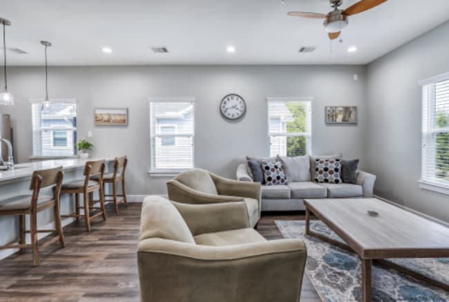 144 W 5th St in Kemah, TX - Building Photo - Building Photo