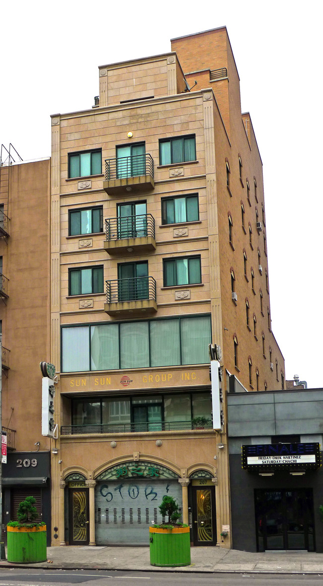 207 Bowery in New York, NY - Foto de edificio - Building Photo
