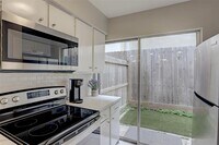 5036 Glenmont Dr photo'