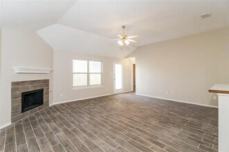 12004 Gold Creek Dr E in Fort Worth, TX - Building Photo - Building Photo