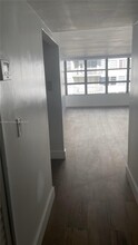 1440 Brickell Bay Dr in Miami, FL - Building Photo - Building Photo