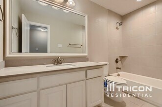 319 S Hill Dr in Waxahachie, TX - Building Photo - Building Photo