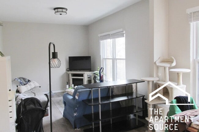 722 W Roscoe St, Unit 2S in Chicago, IL - Building Photo - Building Photo