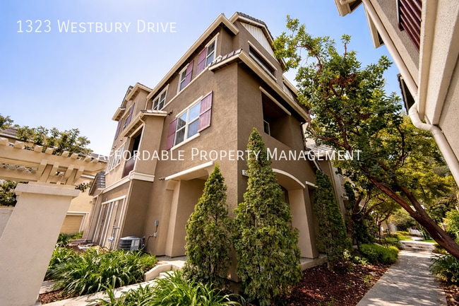 property at 1323 Westbury Dr