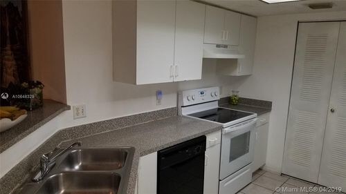 5065 Wiles Rd-Unit -30D in Coconut Creek, FL - Building Photo - Building Photo