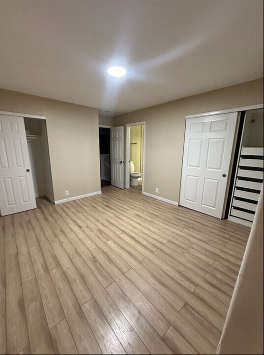 273 S Newark Cir in Aurora, CO - Building Photo