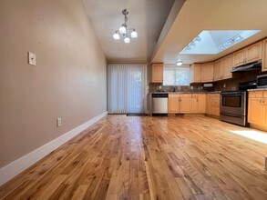 3009 E Anemone Ct in Boise, ID - Foto de edificio - Building Photo