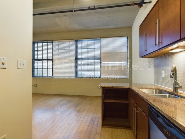 property at 815 Perry St