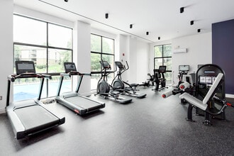 Vistas of Annandale in Annandale, VA - Foto de edificio - Interior Photo