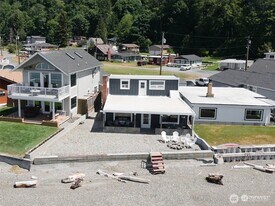 14300 Frans Dr in Stanwood, WA - Building Photo