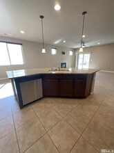 522 San Carlos Dr in Sparks, NV - Building Photo - Building Photo