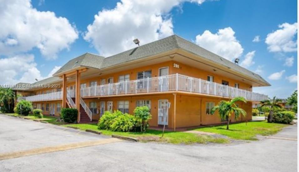 271 NW 177th St in Miami Gardens, FL - Building Photo