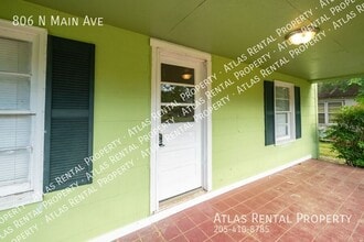 806 N Main Ave in Sylacauga, AL - Building Photo - Building Photo