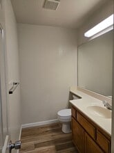 1923 Glen Ridge Dr in Ceres, CA - Building Photo - Building Photo