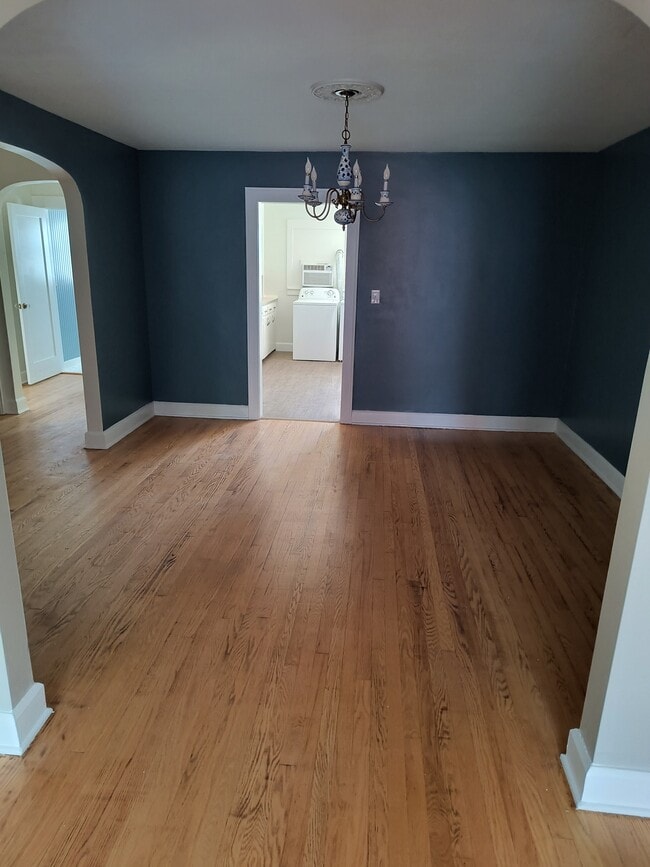 140 W North St, Unit Apt A in Wooster, OH - Building Photo - Building Photo