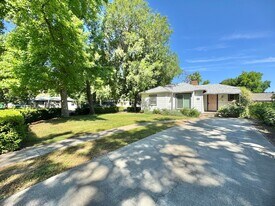 548 W 4th Ave in Chico, CA - Building Photo