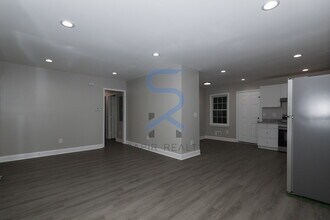 157 Polar Rock Dr SW in Atlanta, GA - Building Photo - Building Photo