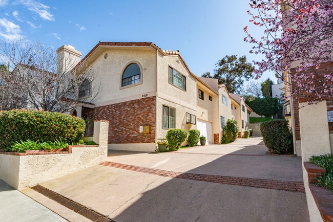 2008 Mathews Ave in Redondo Beach, CA - Building Photo - Building Photo
