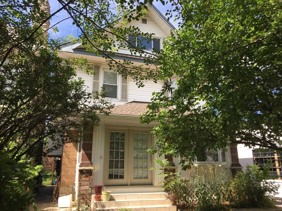1312 W 39th St in Kansas City, MO - Building Photo