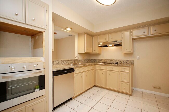 property at 5429 10th St