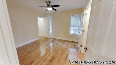 30 Cambridge Terrace, Unit 2 in Cambridge, MA - Building Photo - Building Photo