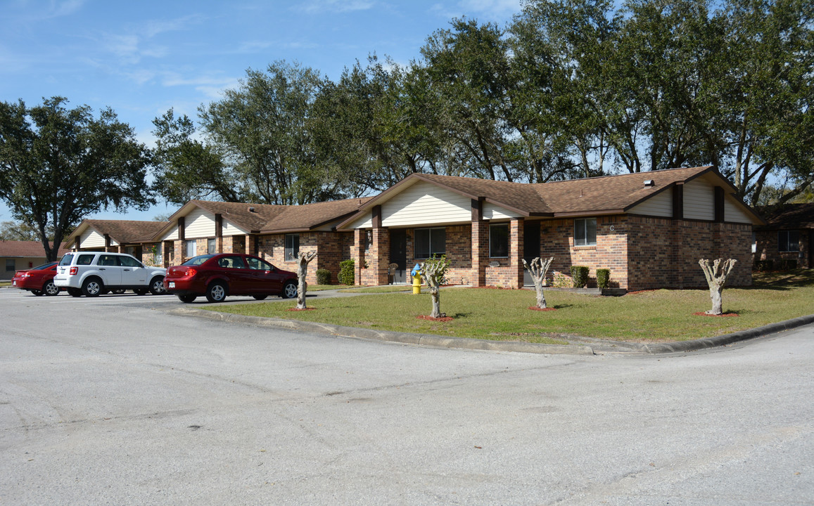 Cypress Green in Zephyrhills, FL - Building Photo