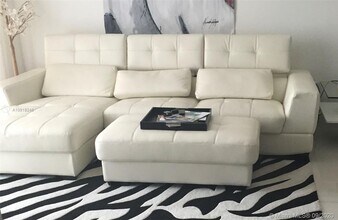 9725 NW 52nd St-Unit -521 in Doral, FL - Building Photo - Building Photo