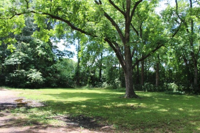 102 Pecan Ln in Okolona, MS - Building Photo - Building Photo