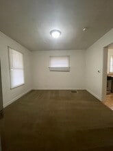 1909 S Brookfield St in South Bend, IN - Building Photo - Building Photo