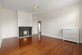 6 Bonn Pl in Weehawken, NJ - Building Photo - Building Photo