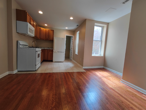 2400 Barclay St-Unit -B in Baltimore, MD - Building Photo - Building Photo