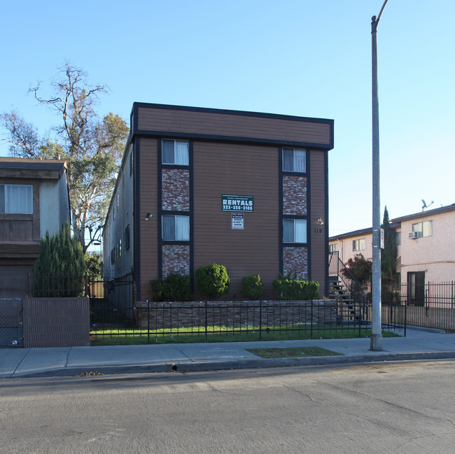 119 E Avenue 39 in Los Angeles, CA - Foto de edificio - Building Photo