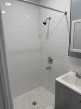16 Bailey Ave, Unit 2A in East Meadow, NY - Building Photo - Building Photo