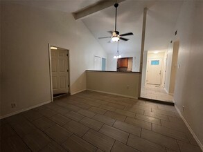 5101 Meadow Creek Cove in Austin, TX - Building Photo - Building Photo