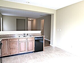 8185 Sydney Ln in Avon, IN - Building Photo - Building Photo