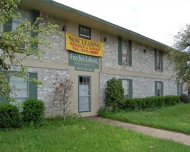 Fredricksburg Apartments in Dallas, TX - Building Photo - Building Photo